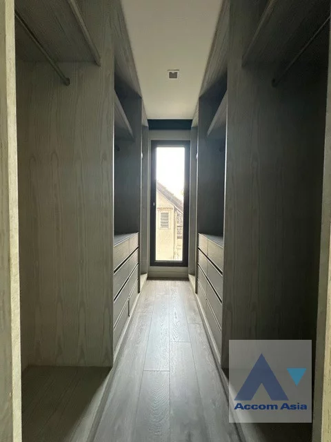 26  3 br House For Rent in Sukhumvit ,Bangkok BTS Phrom Phong AA45652