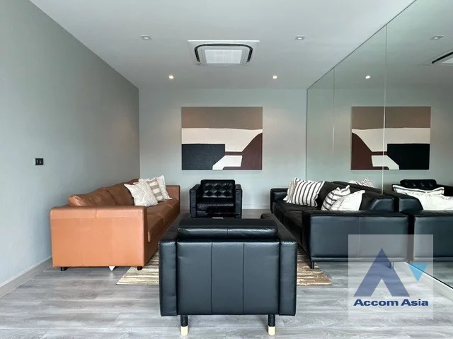 19  3 br House For Rent in Sukhumvit ,Bangkok BTS Phrom Phong AA45652