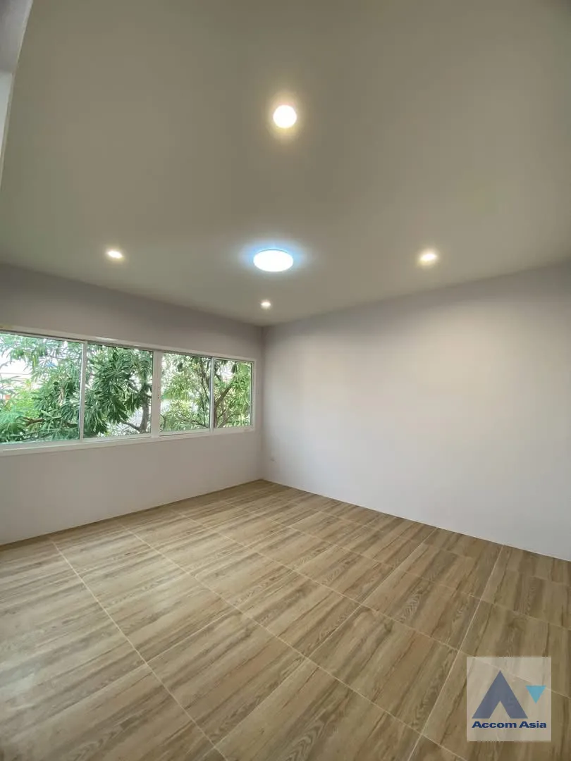 15  4 br House For Rent in Pattanakarn ,Bangkok  AA45656