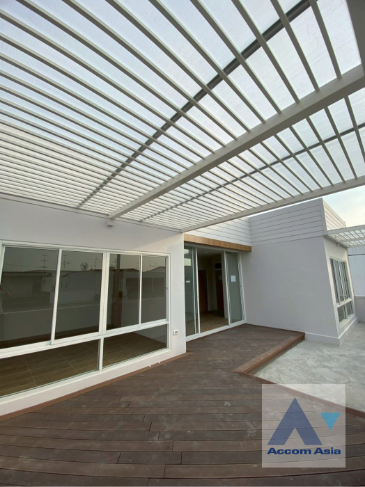 18  4 br House For Rent in Pattanakarn ,Bangkok  AA45656