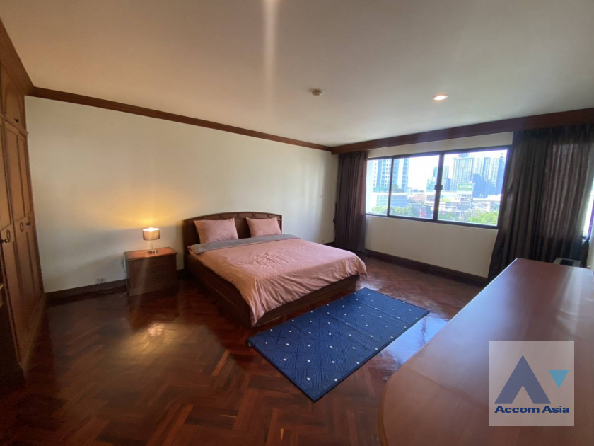 8  2 br Apartment For Rent in Sukhumvit ,Bangkok MRT Phetchaburi - BTS Asok at High rise building AA45662