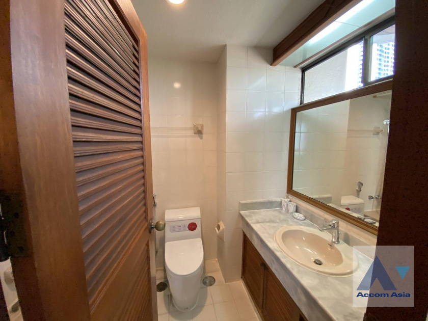 13  2 br Apartment For Rent in Sukhumvit ,Bangkok MRT Phetchaburi - BTS Asok at High rise building AA45662