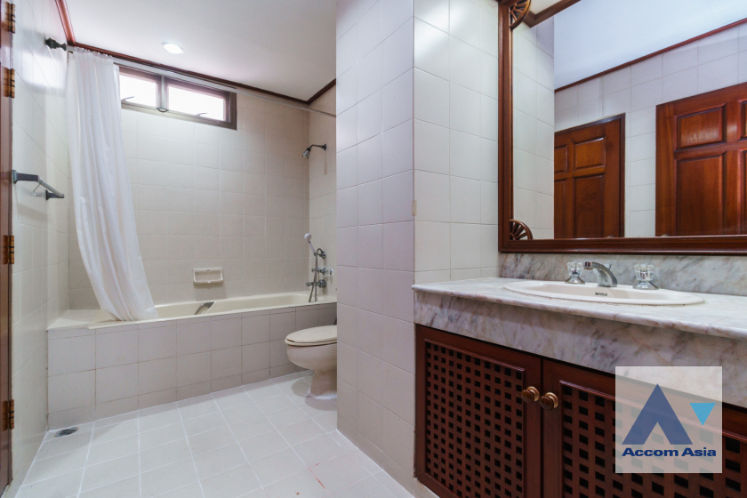 9  3 br Apartment For Rent in Sukhumvit ,Bangkok MRT Sukhumvit - BTS Asok at Family-Friendly 360 SQ.M. Residence Near Terminal 21 AA45666