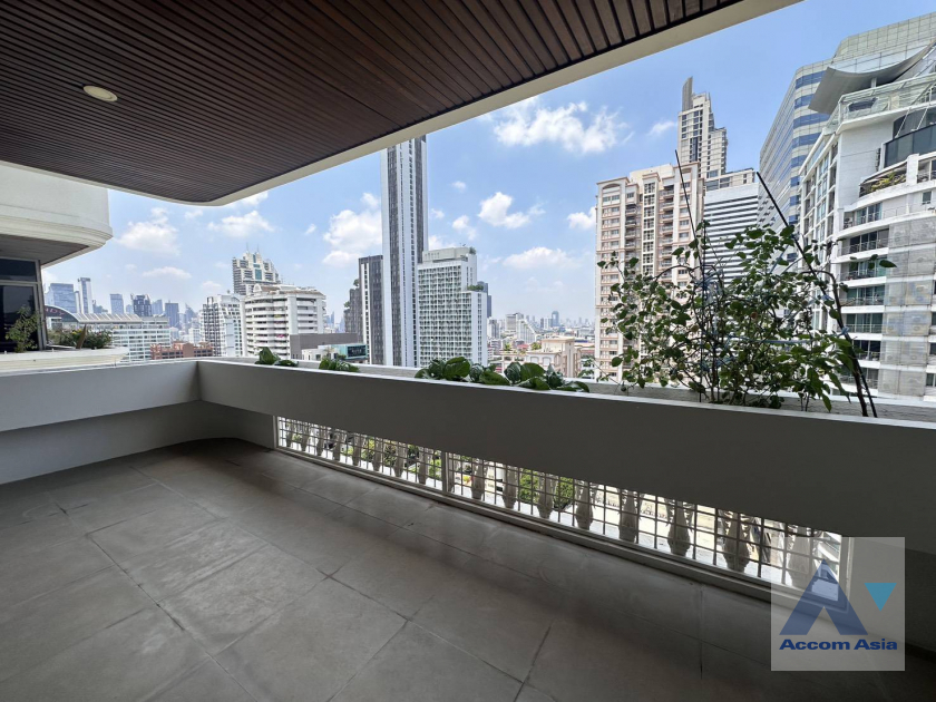 44  3 br Apartment for rent and sale in Sukhumvit ,Bangkok BTS Asok - MRT Sukhumvit at Family-Friendly 360 SQ.M. Residence Near Terminal 21 AA45666