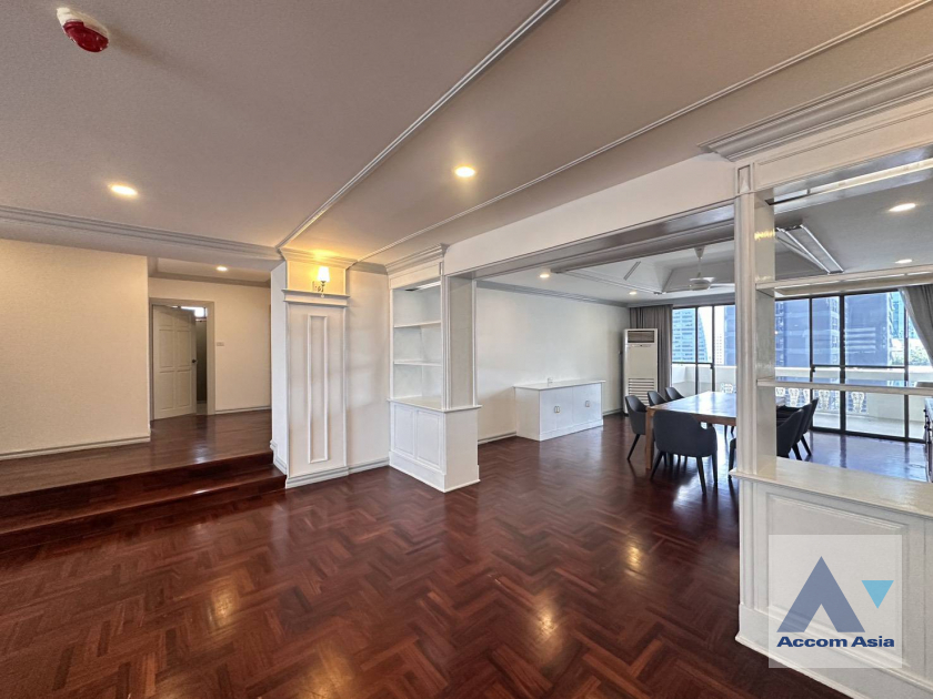  1  3 br Apartment for rent and sale in Sukhumvit ,Bangkok BTS Asok - MRT Sukhumvit at Family-Friendly 360 SQ.M. Residence Near Terminal 21 AA45666