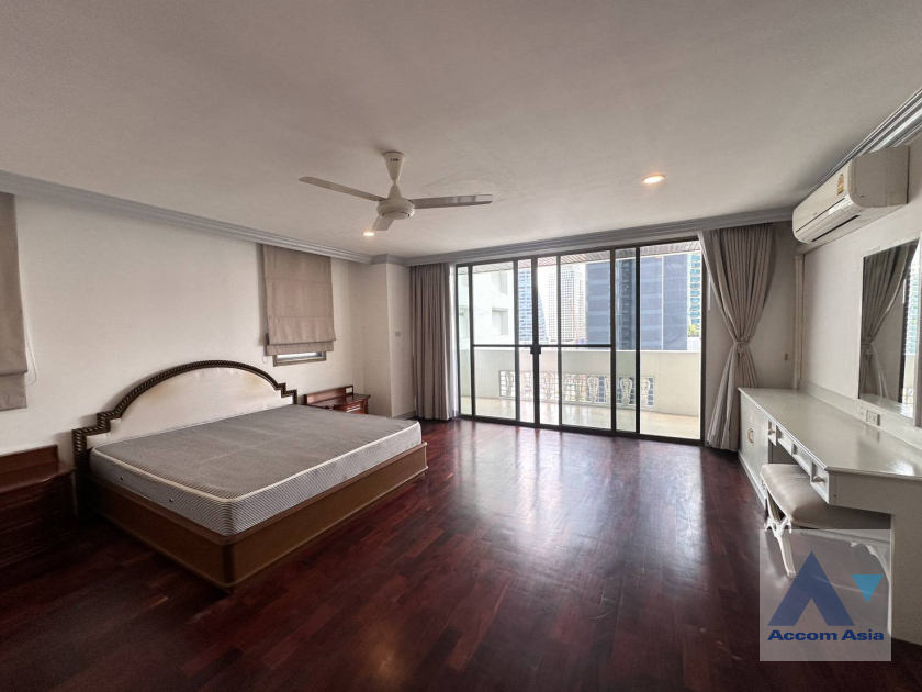 26  3 br Apartment for rent and sale in Sukhumvit ,Bangkok BTS Asok - MRT Sukhumvit at Family-Friendly 360 SQ.M. Residence Near Terminal 21 AA45666