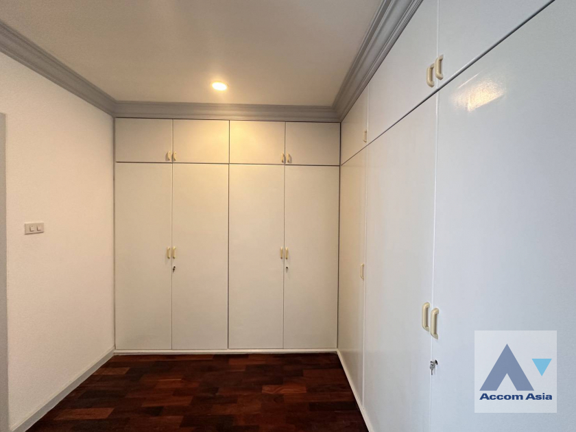 21  3 br Apartment for rent and sale in Sukhumvit ,Bangkok BTS Asok - MRT Sukhumvit at Family-Friendly 360 SQ.M. Residence Near Terminal 21 AA45666