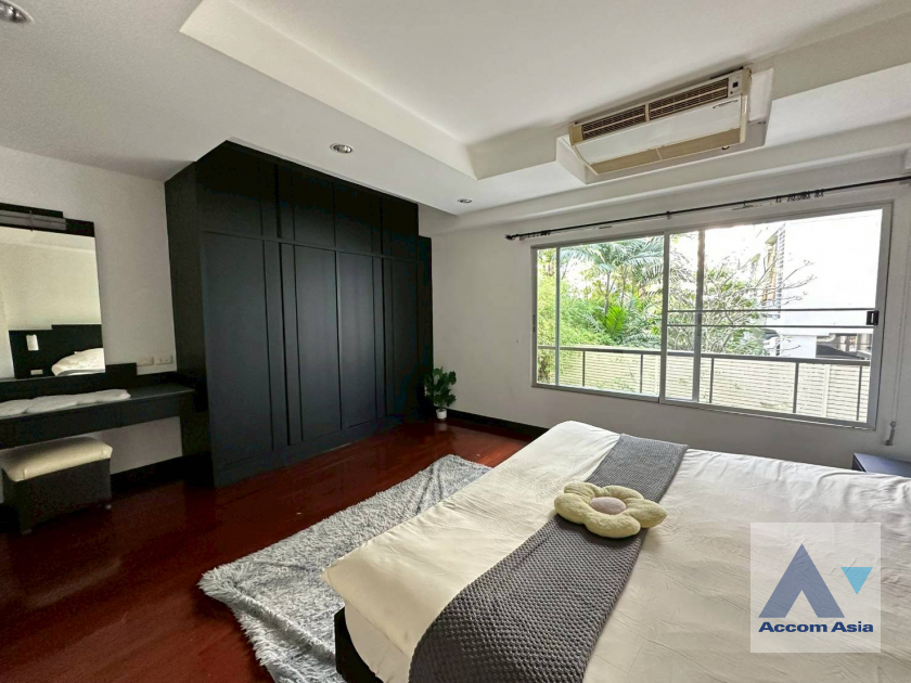 10  3 br Apartment For Rent in Sukhumvit ,Bangkok BTS Thong Lo at Pet-Friendly, Cozy and Serene Serviced Apartment in Thonglor AA45673