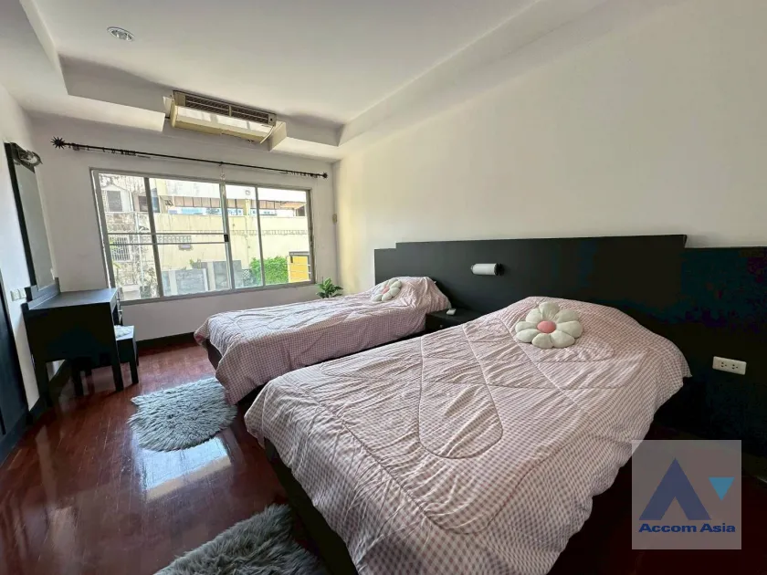 13  3 br Apartment For Rent in Sukhumvit ,Bangkok BTS Thong Lo at Pet-Friendly, Cozy and Serene Serviced Apartment in Thonglor AA45673