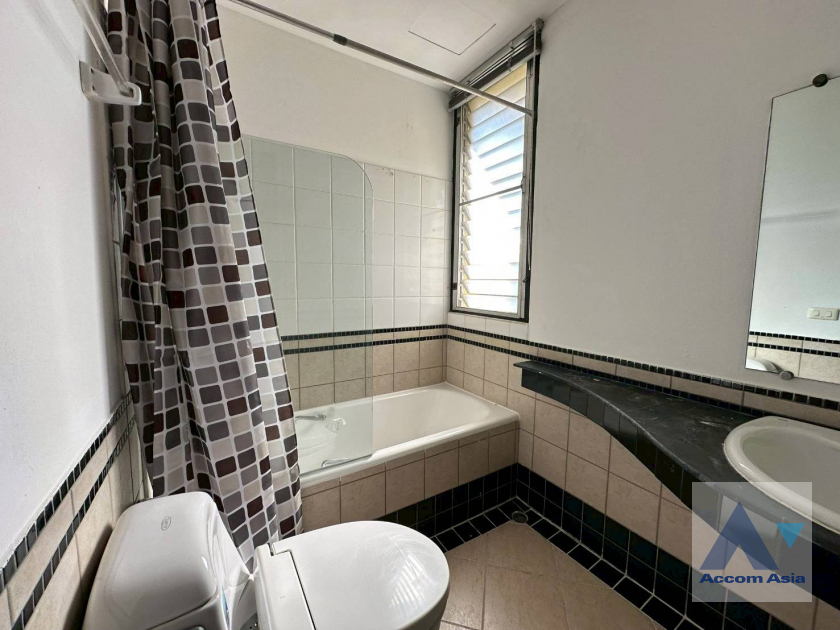 16  3 br Apartment For Rent in Sukhumvit ,Bangkok BTS Thong Lo at Pet-Friendly, Cozy and Serene Serviced Apartment in Thonglor AA45674