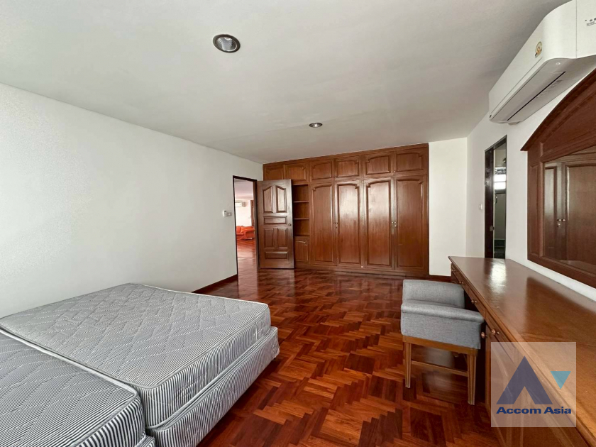 14  3 br Apartment For Rent in Sukhumvit ,Bangkok BTS Asok - MRT Sukhumvit at Spacious space with a cozy AA45675