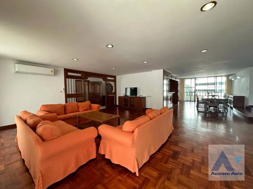  1  3 br Apartment For Rent in Sukhumvit ,Bangkok BTS Asok - MRT Sukhumvit at Spacious space with a cozy AA45675