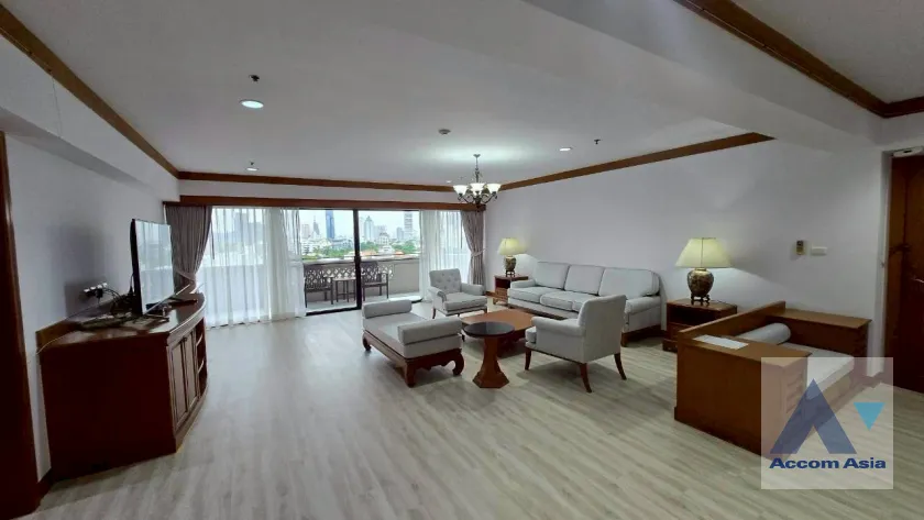 unit 3 Bedrooms  Apartment For Rent & Sale in Sukhumvit, Bangkok  near BTS Phrom Phong (AA45679)
