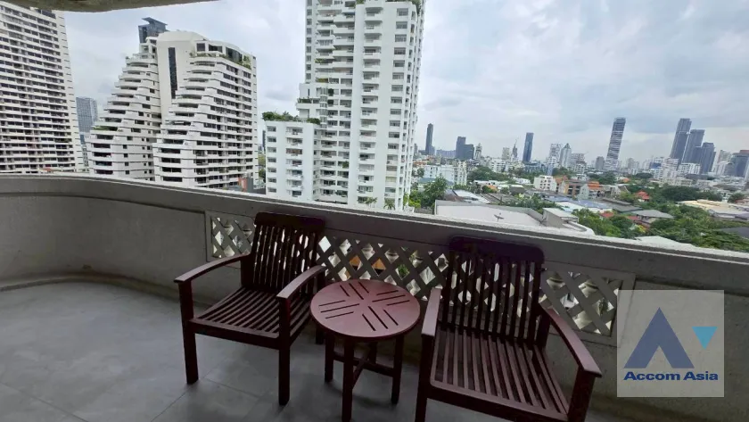 unit 3 Bedrooms  Apartment For Rent & Sale in Sukhumvit, Bangkok  near BTS Phrom Phong (AA45679)