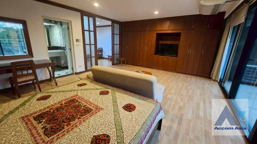 11  2 br Condominium For Rent in Ploenchit ,Bangkok BTS Chitlom at New House AA45680