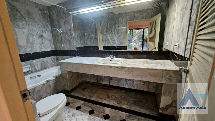 17  2 br Condominium For Rent in Ploenchit ,Bangkok BTS Chitlom at New House AA45680