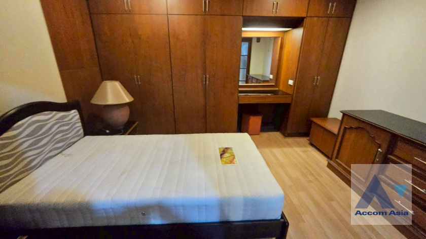 15  2 br Condominium For Rent in Ploenchit ,Bangkok BTS Chitlom at New House AA45680