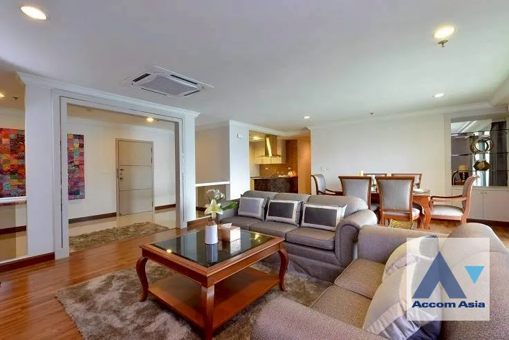  2  3 br Apartment for rent and sale in Sukhumvit ,Bangkok BTS Asok - MRT Sukhumvit at Perfect Apartment for Big Family, Prime Location Near Main Street AA45682