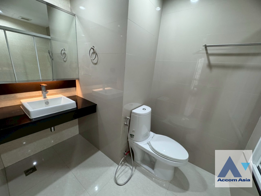 8  2 br Apartment For Rent in Sukhumvit ,Bangkok BTS Asok - MRT Sukhumvit at Spacious Room AA45684