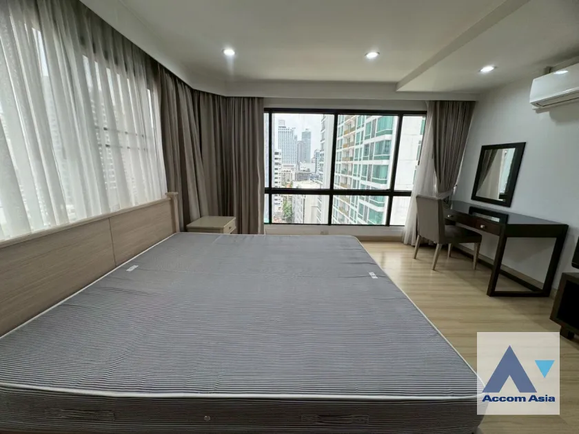 5  2 br Apartment for rent and sale in Sukhumvit ,Bangkok BTS Asok at Spacious Room AA45684