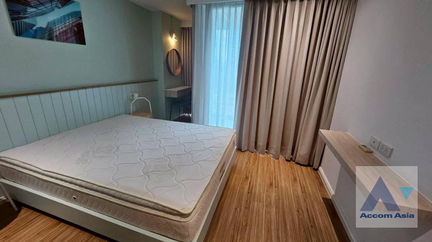 11  2 br Apartment For Rent in Ploenchit ,Bangkok BTS Chitlom at Apartment Steps from Lumpini Park AA45686