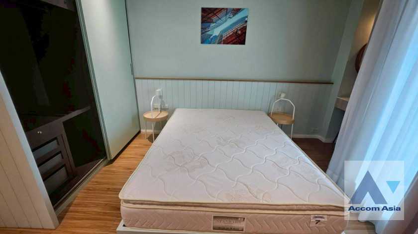 12  2 br Apartment For Rent in Ploenchit ,Bangkok BTS Chitlom at Apartment Steps from Lumpini Park AA45686