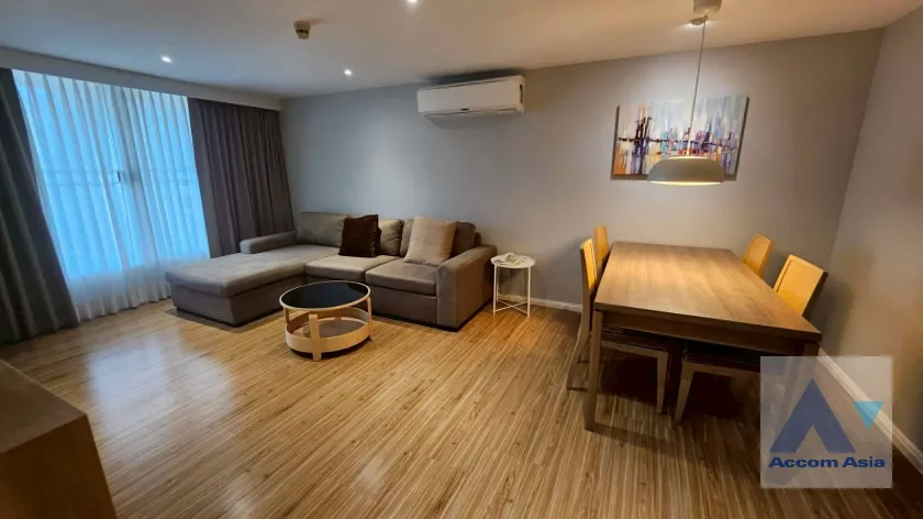 unit 2 Bedrooms  Apartment For Rent in Ploenchit, Bangkok  near BTS Chitlom (AA45686)