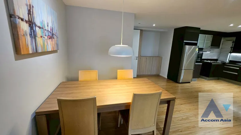 unit 2 Bedrooms  Apartment For Rent in Ploenchit, Bangkok  near BTS Chitlom (AA45686)