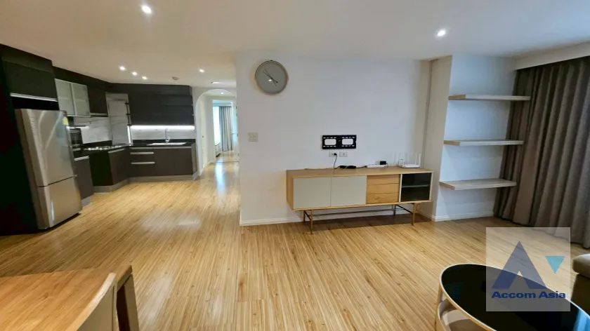 5  2 br Apartment For Rent in Ploenchit ,Bangkok BTS Chitlom at Apartment Steps from Lumpini Park AA45686