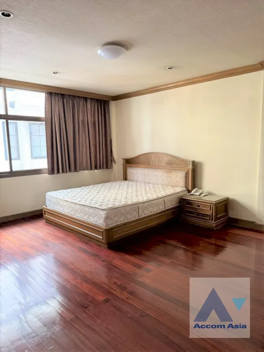 10  8 br Townhouse for rent and sale in Sukhumvit ,Bangkok BTS Phrom Phong AA45687