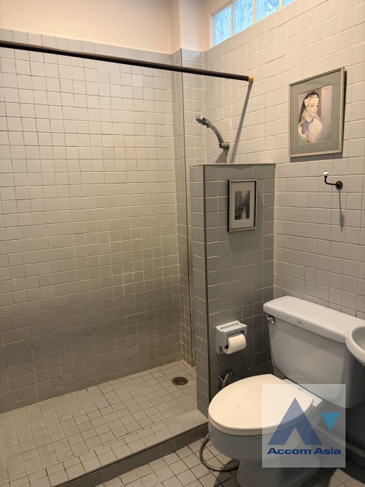 10  6 br House For Rent in Sukhumvit ,Bangkok BTS Thong Lo AA45688