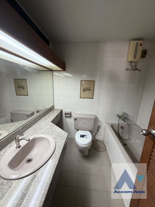 12  6 br House For Rent in Sukhumvit ,Bangkok BTS Thong Lo AA45688