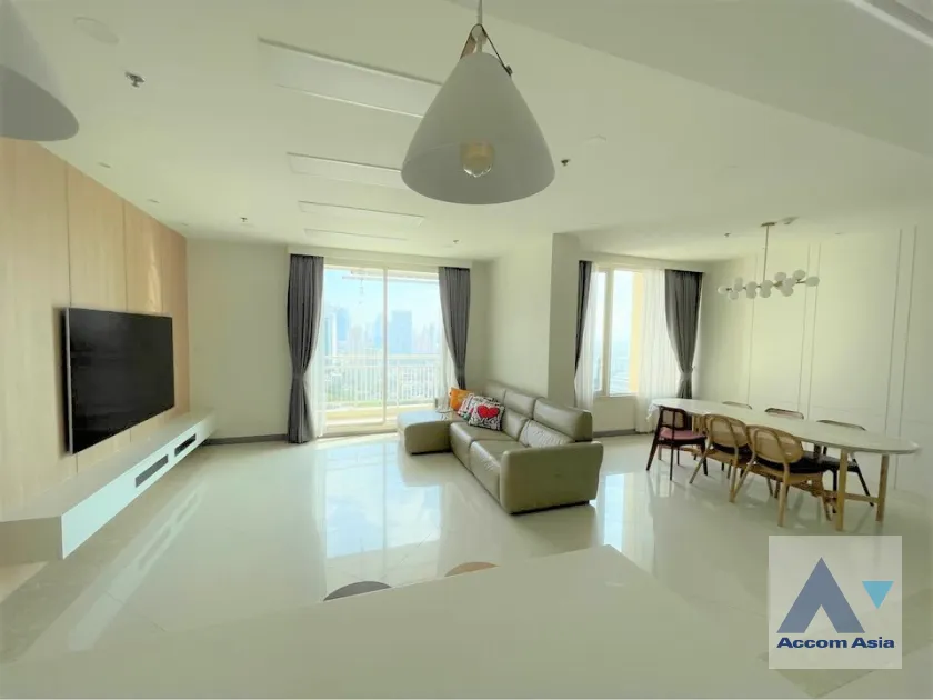 unit 3 Bedrooms  Condominium For Rent & Sale in Sathorn, Bangkok  near BRT Sathorn - BTS Chong Nonsi (AA45689)