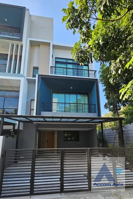 unitLuxury, Fully Furnished, Corner Unit |  3 Bedrooms  Townhouse For Rent in Krungthep Kreetha, Bangkok  (AA45691)
