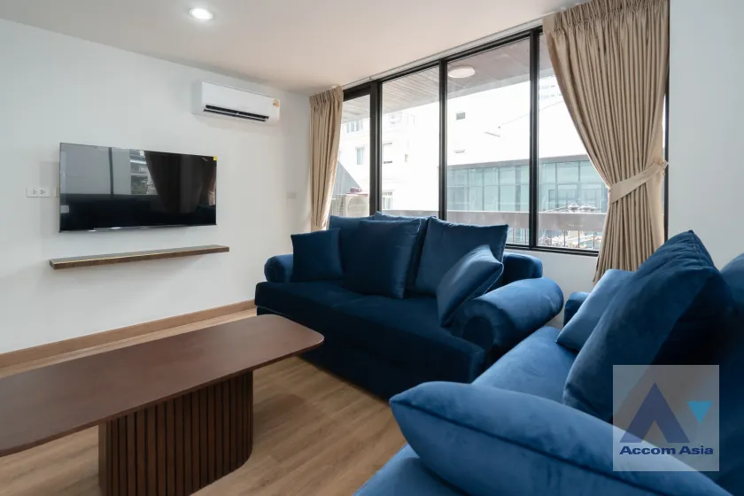 unitFully Furnished, Corner Unit |  2 Bedrooms  Apartment For Rent in Sukhumvit, Bangkok  near BTS Nana (AA45696)
