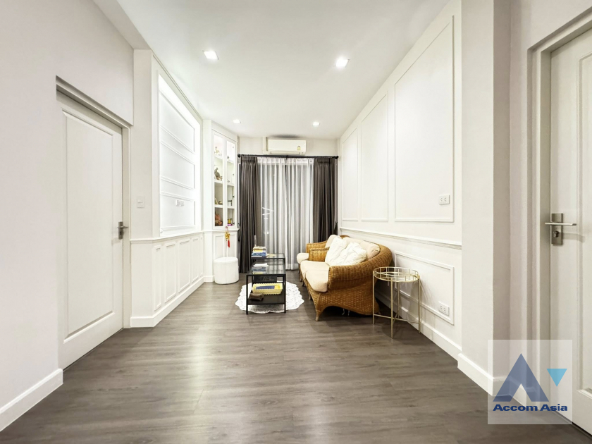 7  4 br House For Rent in Pattanakarn ,Bangkok ARL Ban Thap Chang at Bangkok Boulevard Rama9 AA45699