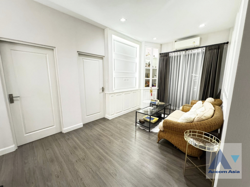 6  4 br House For Rent in Pattanakarn ,Bangkok ARL Ban Thap Chang at Bangkok Boulevard Rama9 AA45699