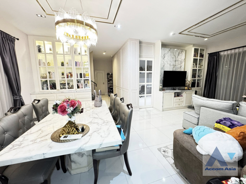  1  4 br House For Rent in Pattanakarn ,Bangkok ARL Ban Thap Chang at Bangkok Boulevard Rama9 AA45699