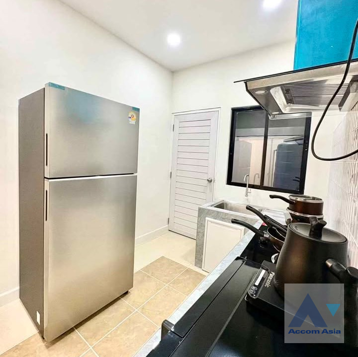 6  5 br House For Rent in Ratchadaphisek ,Bangkok MRT Sutthisan AA45700