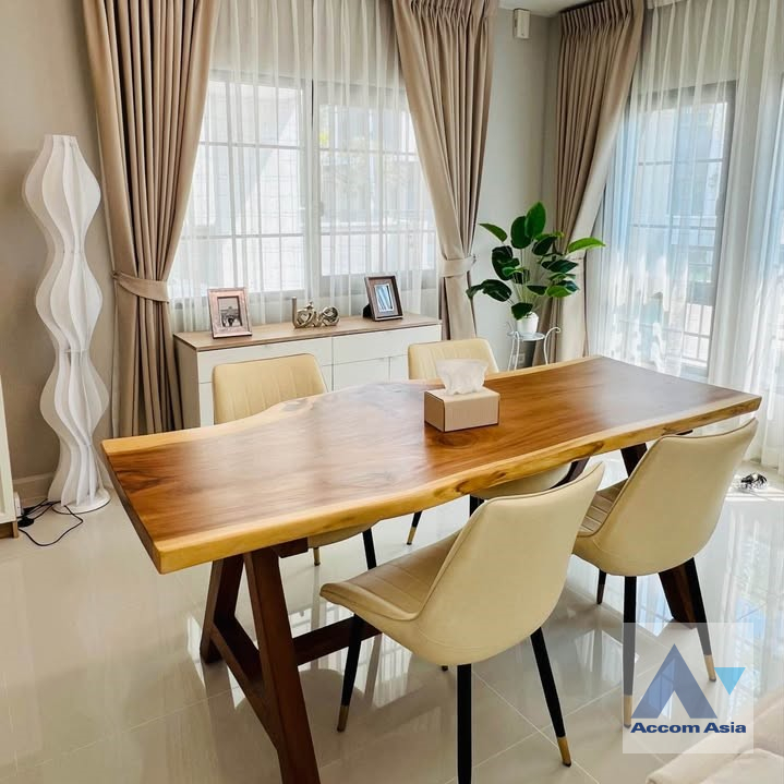 4  4 br House for rent and sale in Samutprakan ,Samutprakan  at Centro Bangna AA45702