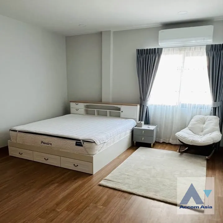 9  4 br House for rent and sale in Samutprakan ,Samutprakan  at Centro Bangna AA45702