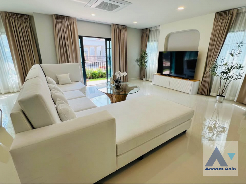  1  4 br House for rent and sale in Samutprakan ,Samutprakan  at Centro Bangna AA45702