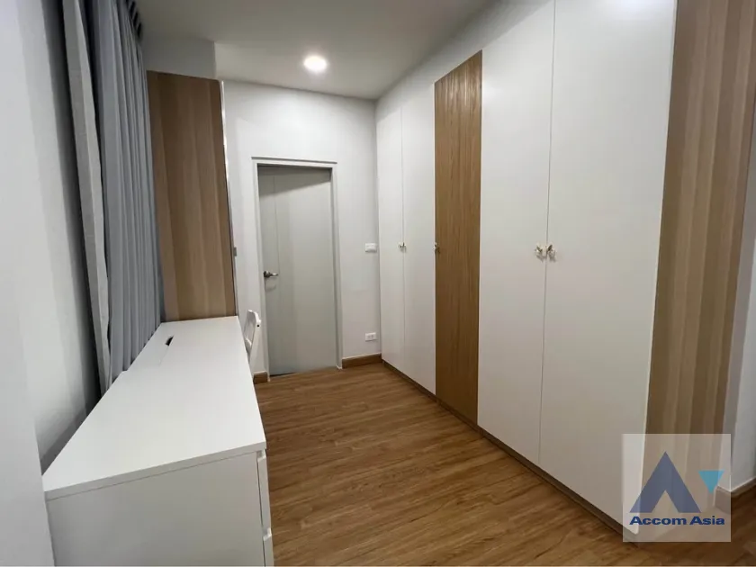 8  4 br House for rent and sale in Samutprakan ,Samutprakan  at Centro Bangna AA45702