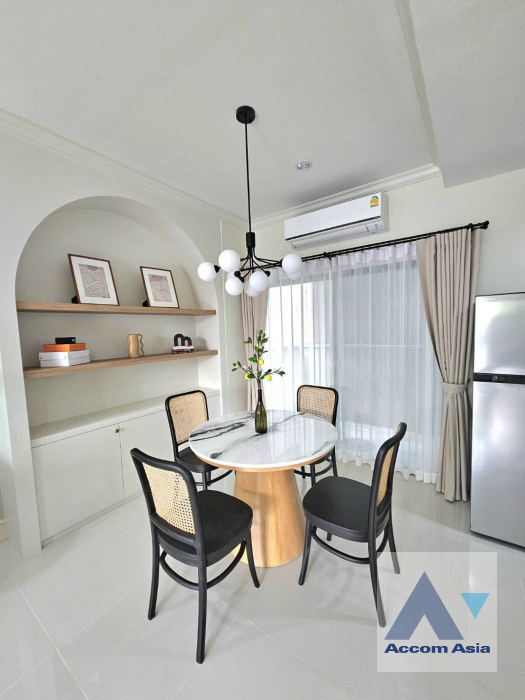  1  3 br Townhouse For Rent in Krungthep Kreetha ,Bangkok  at Newly modern style living place AA45704