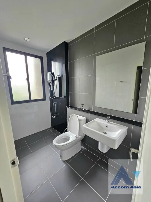 10  3 br Townhouse For Rent in Krungthep Kreetha ,Bangkok  at Newly modern style living place AA45704