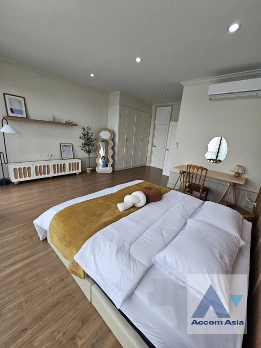 6  3 br Townhouse For Rent in Krungthep Kreetha ,Bangkok  at Newly modern style living place AA45704