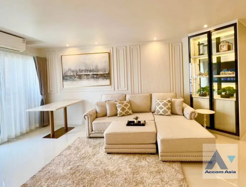 unitFully Furnished |  2 Bedrooms  Condominium For Rent in Sathorn, Bangkok  near BRT Thanon Chan (AA45708)