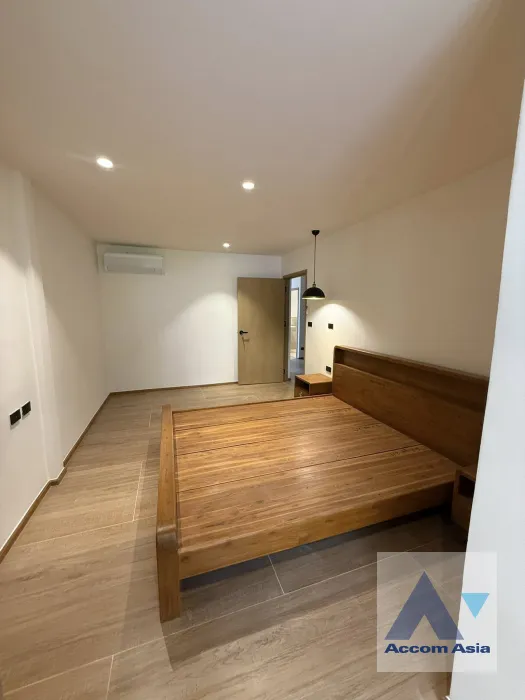 4  3 br House for rent and sale in Sukhumvit ,Bangkok BTS Phrom Phong AA45709