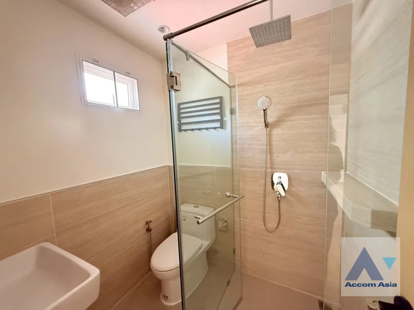 21  3 br House For Rent in Sukhumvit ,Bangkok BTS Phrom Phong AA45709