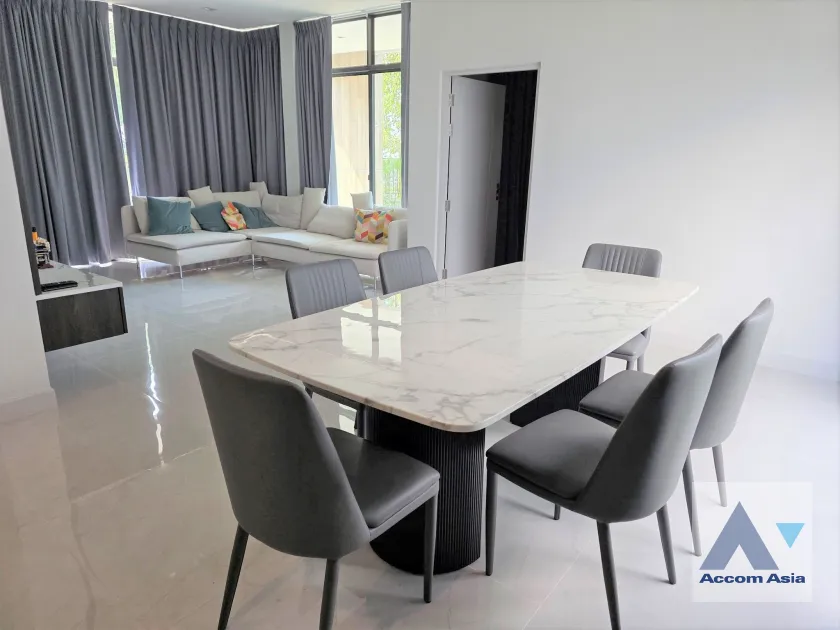 unitFully Furnished, Corner Unit |  4 Bedrooms  House For Rent & Sale in Samutprakan, Samutprakan  near BTS Bang Na (AA45710)